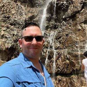 Meet your Posher, James